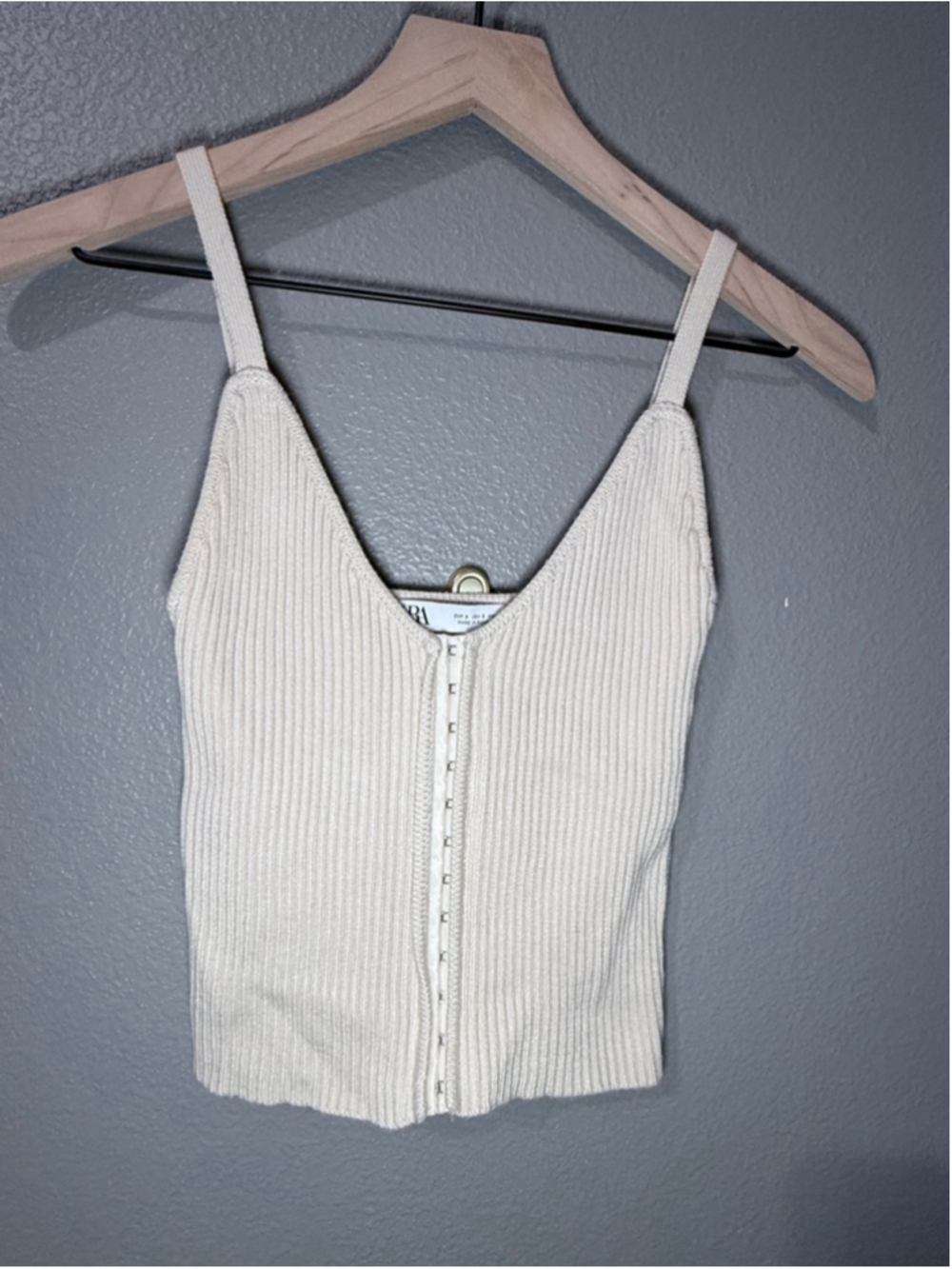 Women's ZARA Beige Ribbed Hook-Eye Crop Tank Top S